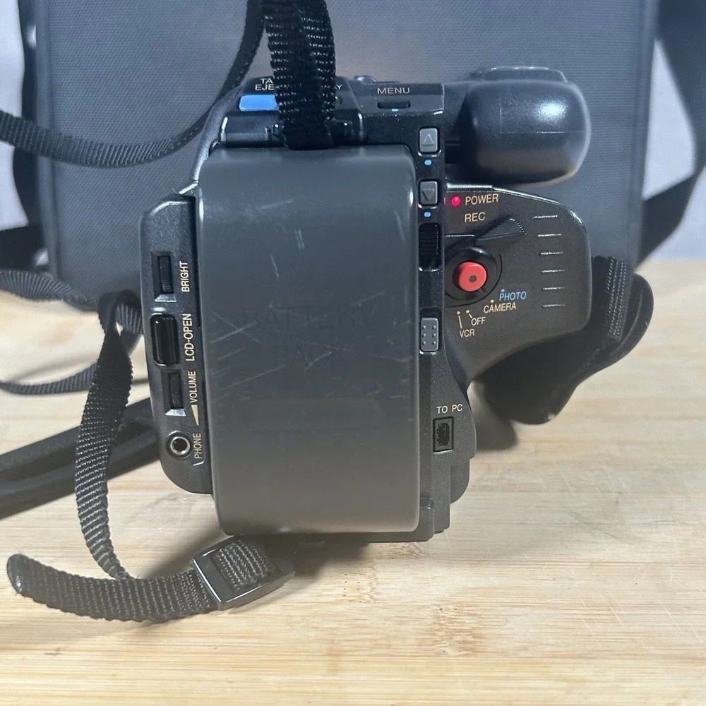Panasonic Palmcorder PV-L858D VHS-C Photoshot Camcorder Bundle TESTED WORKING